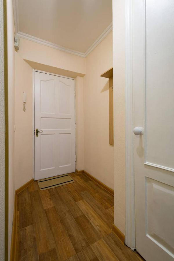 Apartment Nadezhda At Zheltoskan 77/79 Almaty Exterior foto